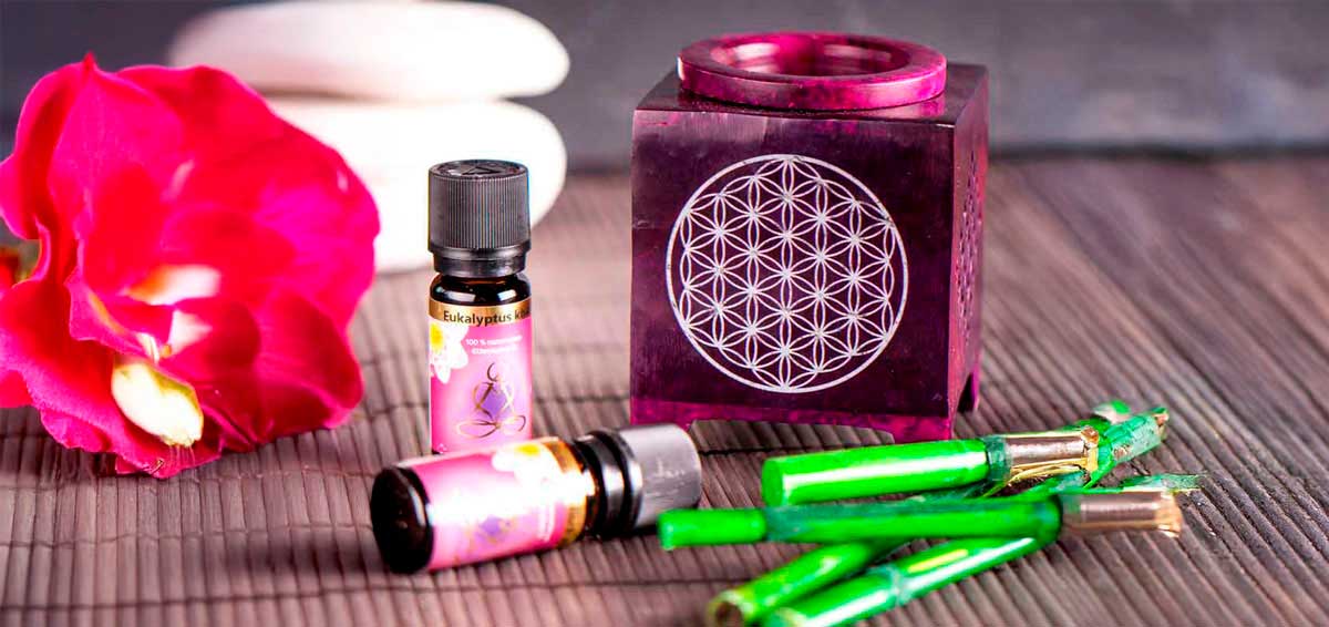 für Entspannung, Stärkung, Reinigung oder Sinnlichkeit Naturreine ätherische Duftöle von Berk – hochwertige Aromamischungen für Duftlampe oder Diffusor, schaffen Harmonie, klären die Raumenergie und fördern Wohlbefinden.