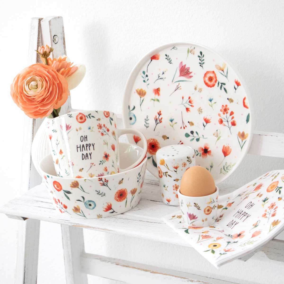 PPD Servietten „Oh Happy Day“ mit fröhlichem Blumenmuster – perfekte Tischdekoration für jeden Tag und jede Jahreszeit, passend zu Geschirr und Wohnaccessoires.